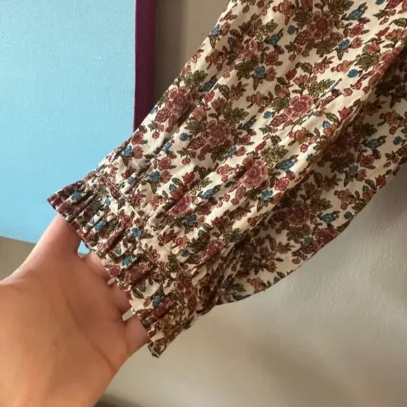 Doen Agotha Floral Blouse Size Medium Creme Forest Floral - Picture 3 of 8